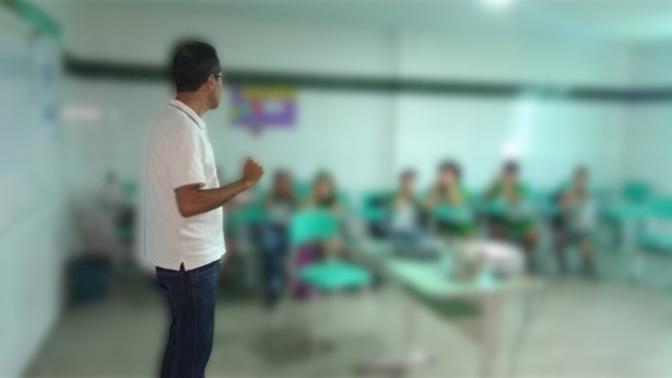 SAJ: Radialista Hélio Alves fala sobre sua profissão para alunos do Colégio Jardim Pampulha - saj, noticias