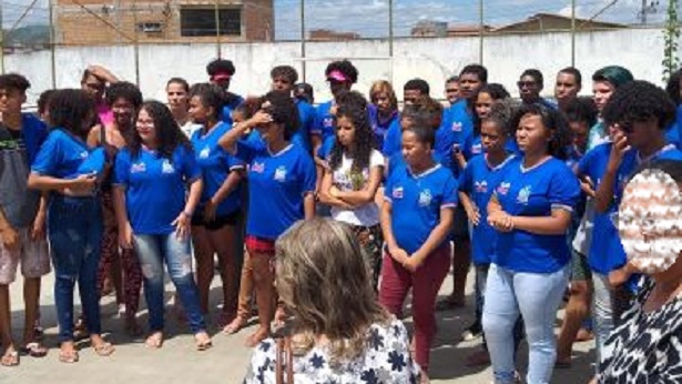 Jequié: Estudantes protestam contra fechamento de escola estadual - noticias, jequie, bahia