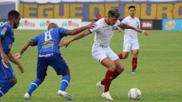 De virada, Bahia vence o Jacobina e assume liderança do Baianão - esporte