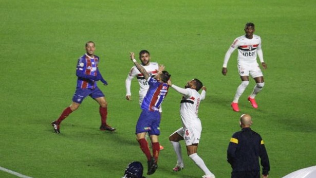 Bahia sai na frente, mas perde chance e cede empate ao São Paulo no Morumbi - esporte