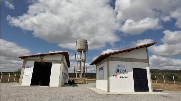 Tucano: Estado leva água tratada a 12 povoados - tucano, bahia