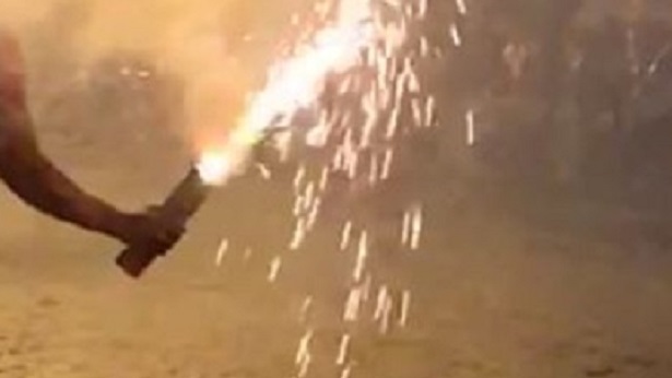 Ipiaú: Homem sofre acidente com fogos de artifício em evento político - ipiau, bahia, transito