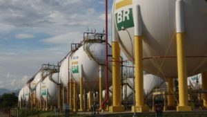 Petrobras anuncia redução de 7,1% no preço do gás natural - economia