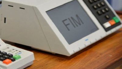 Urna eletrônica nas Eleições 2026 com dados do eleitorado da Bahia