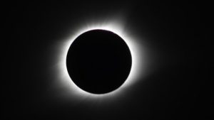 Eclipse parcial da Lua nesta terça poderá ser visto em todo o país; entenda fenômeno - bahia