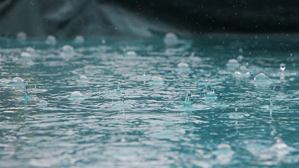 Nova Viçosa: Chuva esperada para 2 meses alaga ruas e causa transtornos - nova-vicosa, bahia