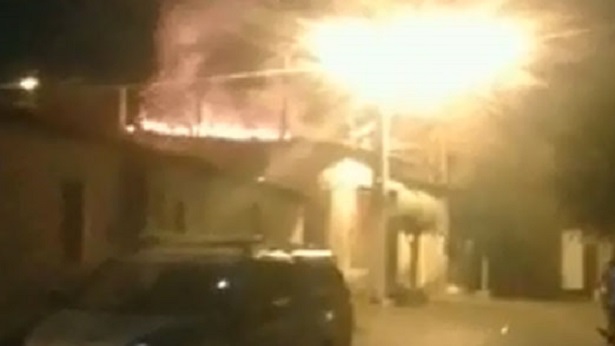 Brumado: Marido ateia fogo em casa após flagrar esposa com outro - policia, brumado, bahia