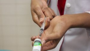 Após aumento de casos de Covid-19, procura pela vacina cresce 225% em Salvador - bahia