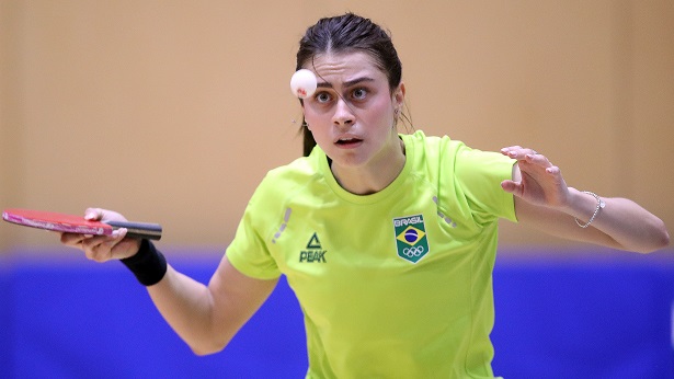 Bruna Takahashi não passa por rival francesa em Tóquio e foca na competição por equipes - esporte