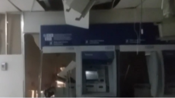 Camacã: Caixas eletrônicos de agência bancária são explodidos - policia, camaca, bahia