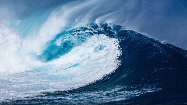 Marinha emite alerta para ondas de até 2,5 metros no litoral baiano nos próximos dias - noticias, bahia