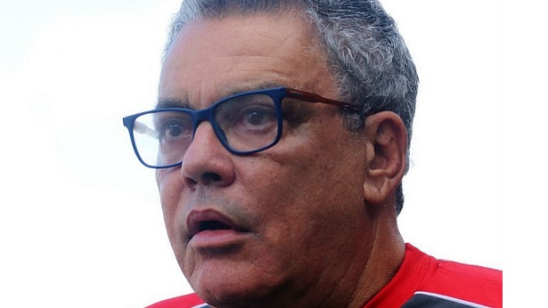 Paulo Carneiro é destituído da presidência do Vitória - esporte