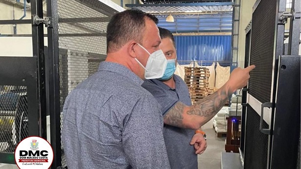 Durante visita à fábrica em São Paulo prefeito Egnaldo Piton trata sobre geração de novos empregos em Dom Macedo - dom-macedo-costa, bahia