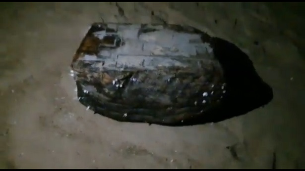 Una: Novo fardo de 'caixas misteriosas' aparece em litoral baiano - bahia