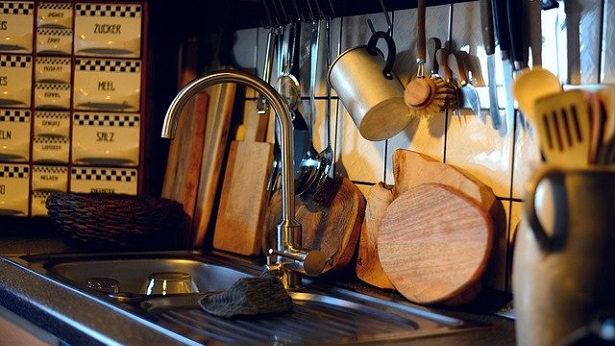 Banheiro ou cozinha, qual o local mais contaminado? Mitos da cozinha com Dr. Bactéria! - saude, noticias