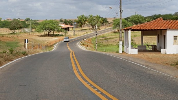 Tucano: Município recebe estrada requalificada, novo posto SAC e mais R$ 35 milhões em investimentos - tucano, bahia