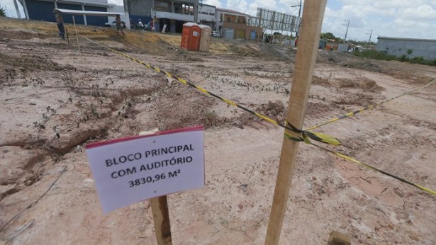Dias D’Ávila: Governo autoriza construção de escola de tempo integral - educacao, dias-davila, bahia