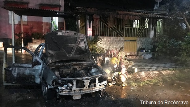 Ituberá: Carro pega fogo na Vila de Itajaí - noticias, itubera, destaque, bahia