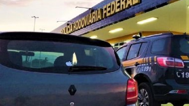 Paulo Afonso: Jovem é preso com carro roubado há seis anos - policia, paulo-afonso, bahia