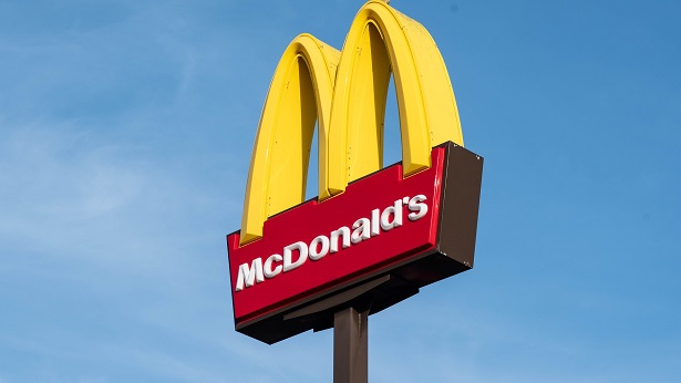 McDonald's anuncia saída definitiva de todas as lojas da rede na Rússia - mundo, economia