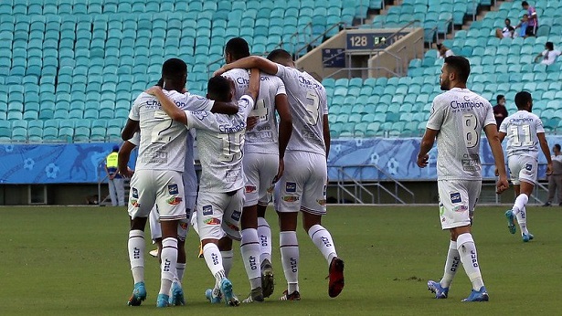 Bahia goleia o Jacuipense e se afasta da zona de rebaixamento do Baianão - esporte