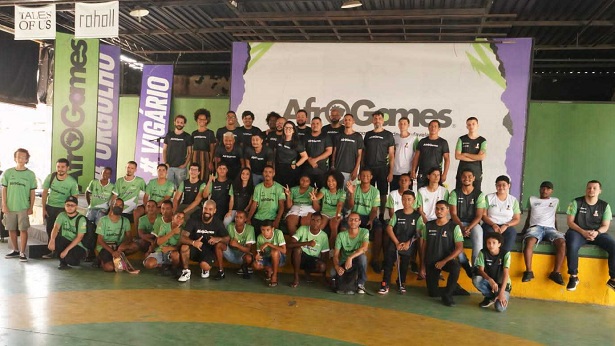 Lívian Aragão marca presença na abertura do 3º ano letivo dos cursos de games do projeto Afrogame - game, brasil