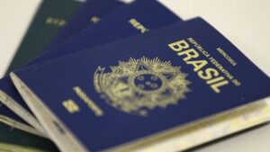 Fila de espera para tirar visto americano se aproxima de 500 dias em consulados brasileiros - brasil