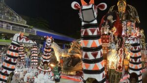 Pós-Carnaval: o que fazer com makes, lantejoulas e fantasias? - brasil
