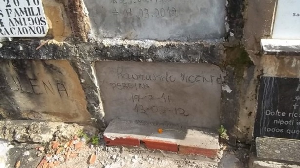 Valença: Moradores reclamam de mau cheiro em cemitério - valenca, destaque, bahia