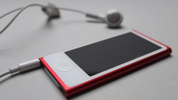 Apple encerra produção de iPods após 20 anos - tecnologia, economia
