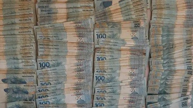 Barreiras: Polícia recupera 40 mil reais furtados de banco - policia, barreiras, bahia