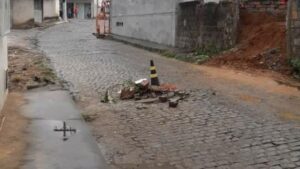 SAJ: Buraco gera risco de acidentes na Rua Chile - saj, destaque