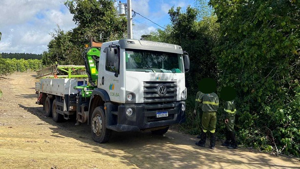Santa Cruz Cabrália: Quatro pessoas são conduzidas à delegacia por furto de energia - santa-cruz-cabralia, bahia