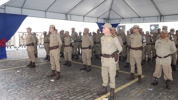 PMBA realiza cerimônia de aposição de luvas aos Oficiais recém-promovidos - bahia