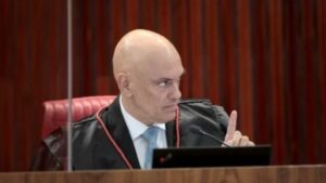 Moraes diz rejeita tirar do STF apuração sobre empresários bolsonaristas - politica, justica