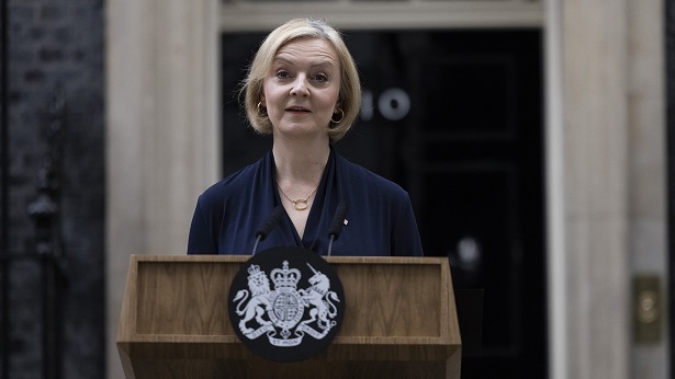 Após 45 dias de governo, primeira-ministra do Reino Unido renuncia - politica, mundo