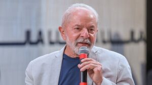 Lula interrompe folga na Bahia e vai a São Paulo acompanhar região afetada por chuvas - bahia