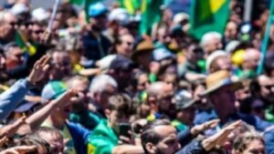 MP apura saudação nazista feita por apoiadores de Bolsonaro em Santa Catarina - brasil