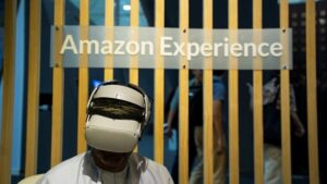 Óculos de realidade virtual no estande do Brasil na COP 27 leva visitantes para um tour pela Amazônia - brasil