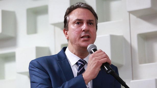 Ministro Camilo Santana põe alfabetização na idade certa como maior prioridade do MEC - brasil