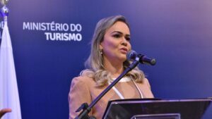 Turismo gera desenvolvimento econômico e social, diz ministra Daniela Carneiro - brasil