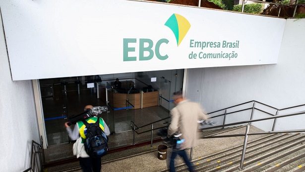Ministro anuncia parceria entre EBC e canais públicos argentinos - economia, brasil