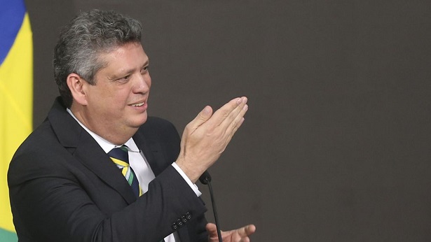 Ministro da Secretaria-Geral da Presidência da República se compromete a priorizar o diálogo com movimentos sociais durante a gestão - brasil