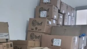 Feira de Santana: Polícia apreende carga de alimentos roubados avaliados em R$100 mil - policia, feira-de-santana, bahia