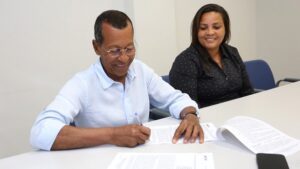 SAJ: Gestão Municipal assina convênios com a Caixa que preveem R$ 4.650.000,00 em investimentos no município - saj