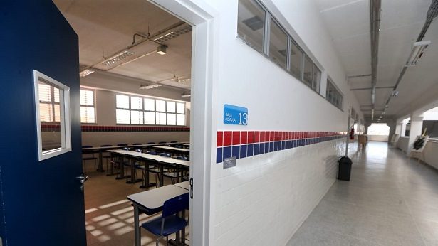 Tucano: Governo inaugura escola de tempo integral - tucano, bahia
