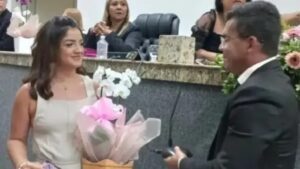 Feira de Santana: Vereador faz pedido de casamento durante sessão da Câmara - politica, noticias, feira-de-santana