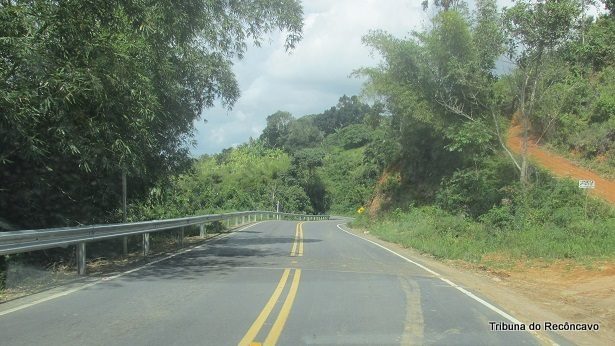 Condutores cobram limpeza de acostamento de rodovia entre SAJ e Amagosa - saj, noticias, destaque, amargosa