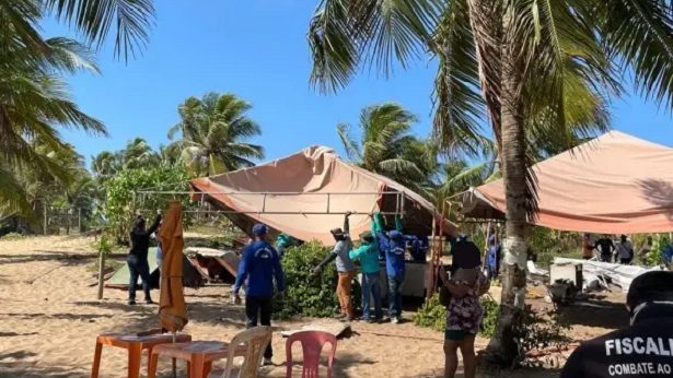 Camaçari: Ação de retirada de barracas de praia causa revolta de comerciantes em Itacimirim - camacari, bahia