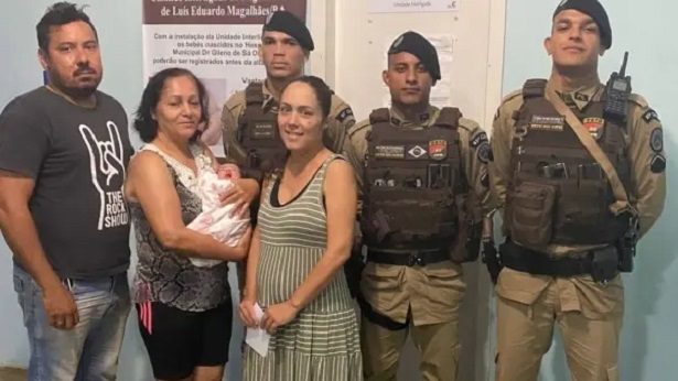 Luís Eduardo Magalhães: Policiais salvam bebê que engasgou com leite materno - luis-eduardo-magalhaes, bahia